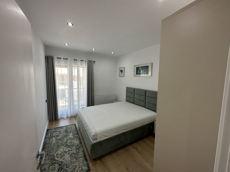 Tunari, Primarie, Complex Paris Residence