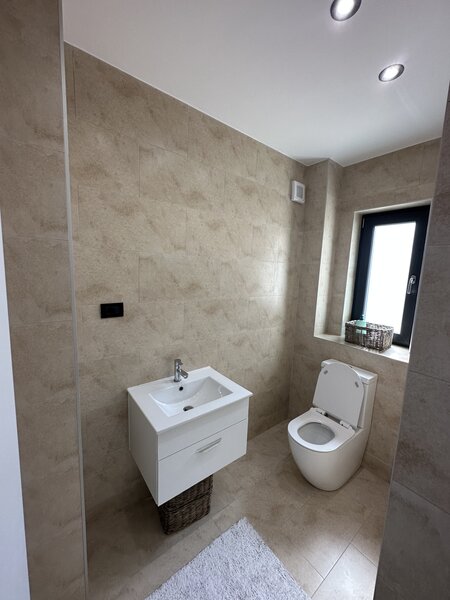 Tunari, Primarie, Complex Paris Residence